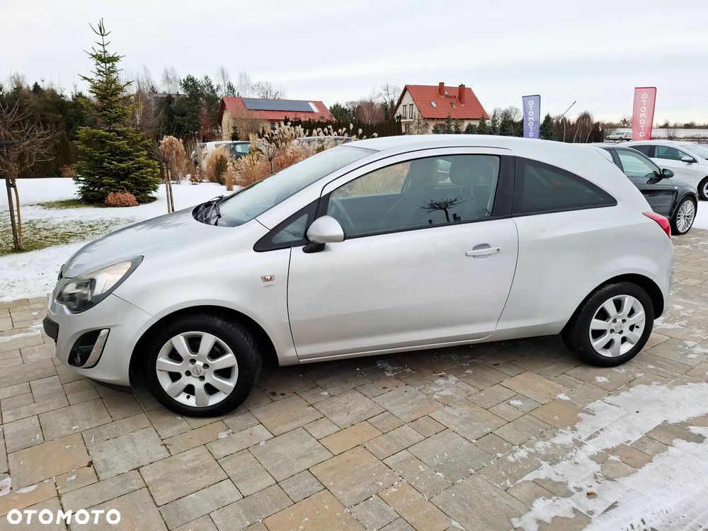 Opel Corsa 1.4 16V Satellite - 11