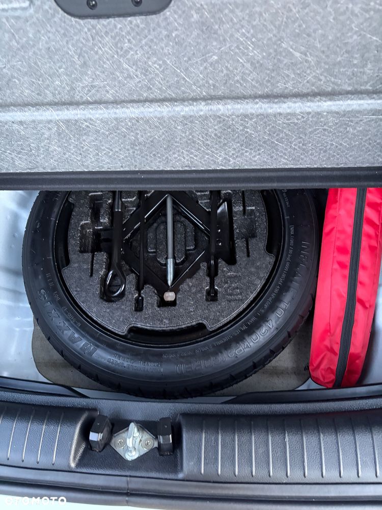 Kia Ceed 1.4 L Business Line - 28