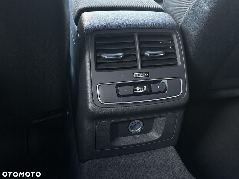 Audi A4 Limousine - 18