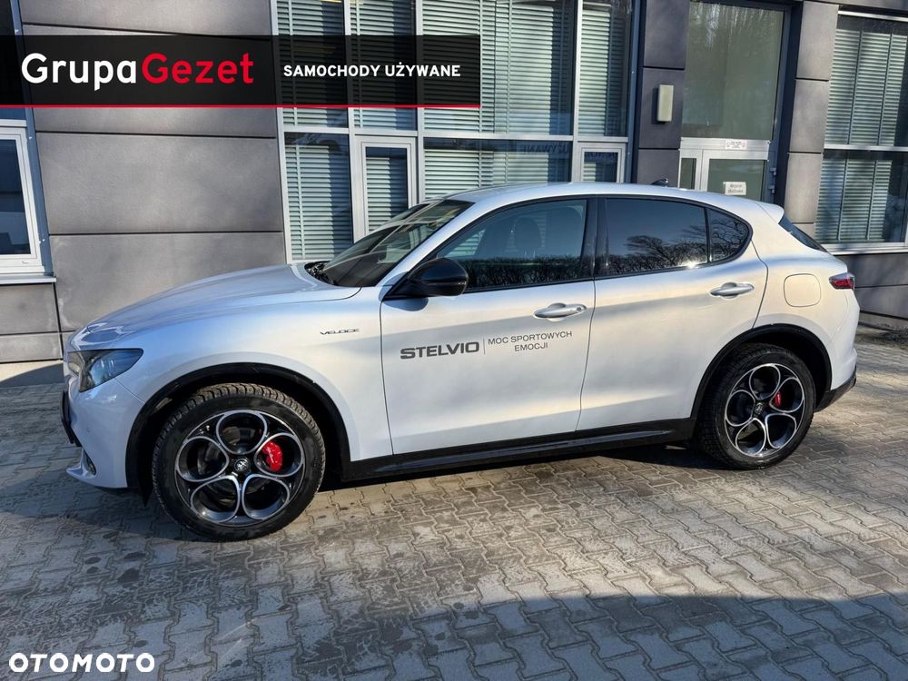 Alfa Romeo Stelvio - 2