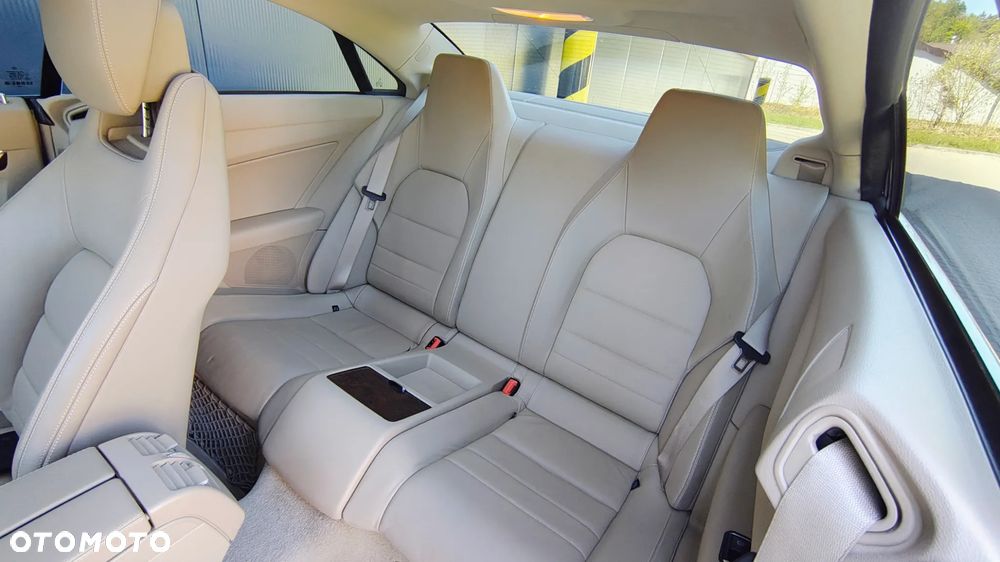 Mercedes-Benz Klasa E 350 BlueEffICIENCY - 11