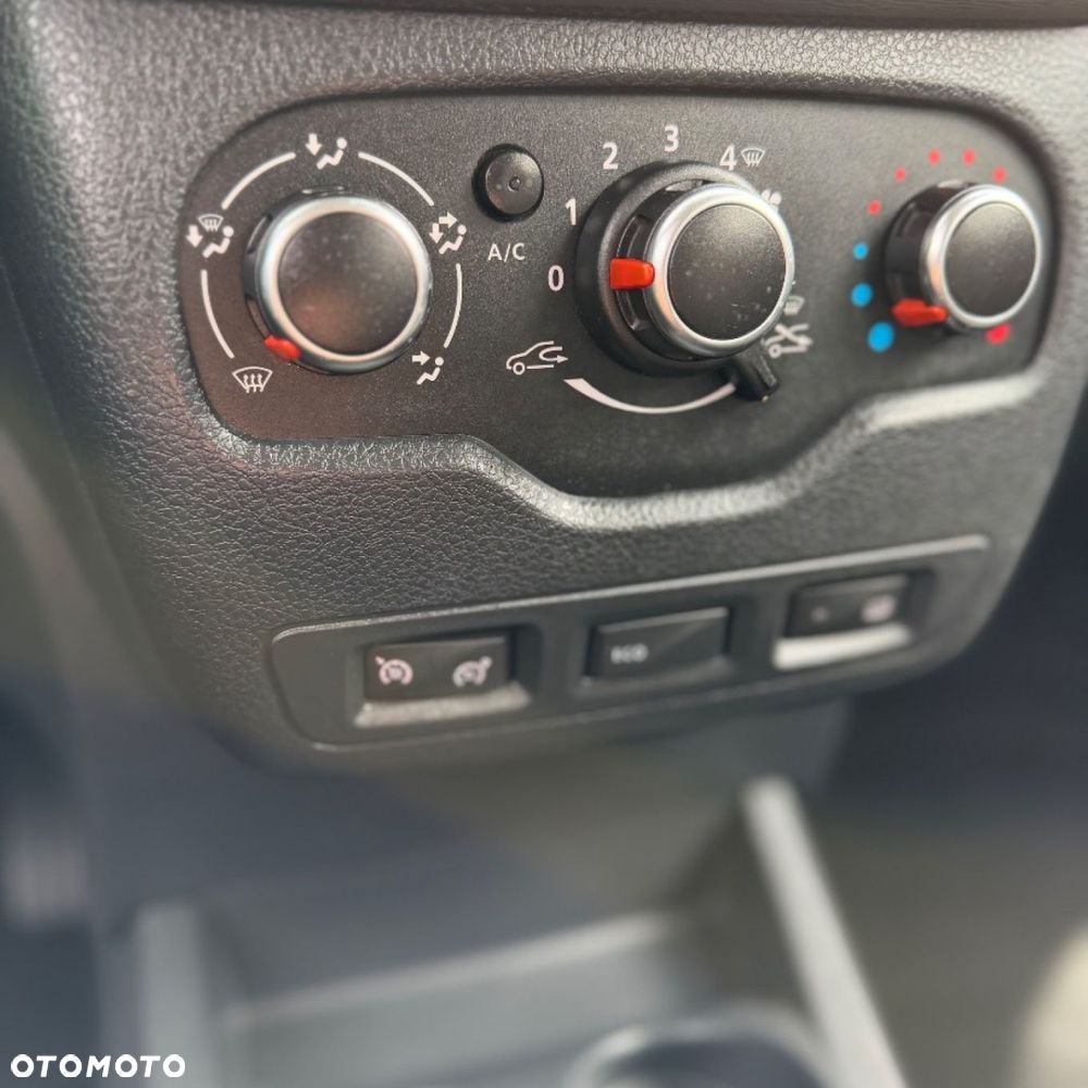Dacia Lodgy - 30
