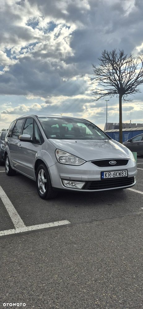 Ford Galaxy 2.0 Ghia - 1