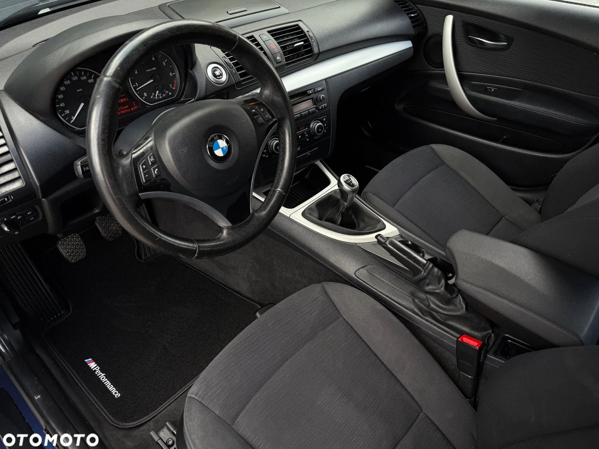 BMW Seria 1 118i - 21