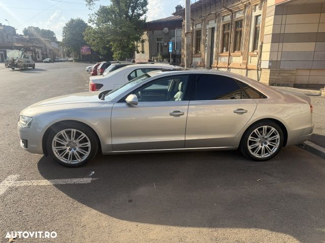 Audi A8 - 2