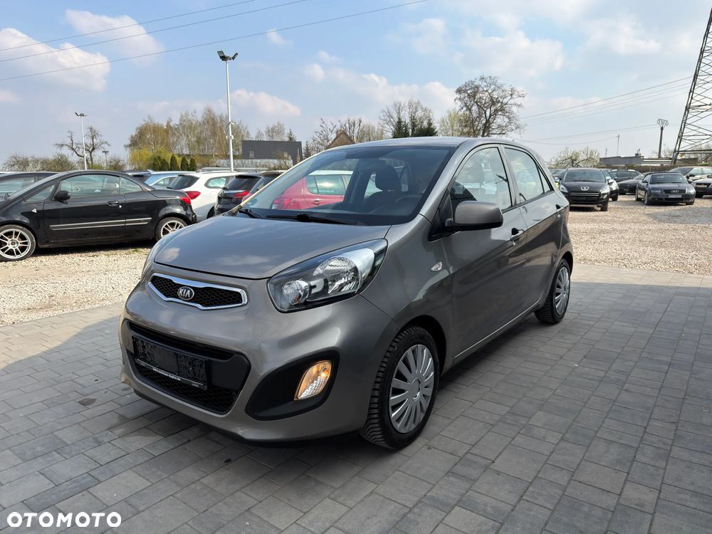 Kia Picanto 1.0 Fifa World Cup Edition - 13