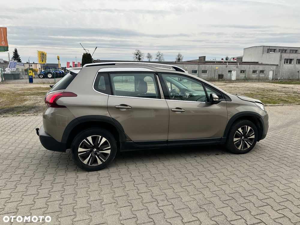 Peugeot 2008 BlueHDi 100 STOP & START Allure - 7