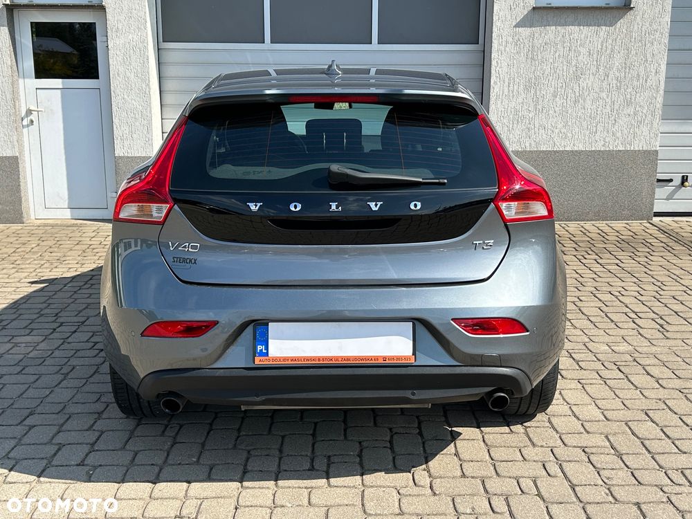 Volvo V40 T3 Drive-E Momentum - 12