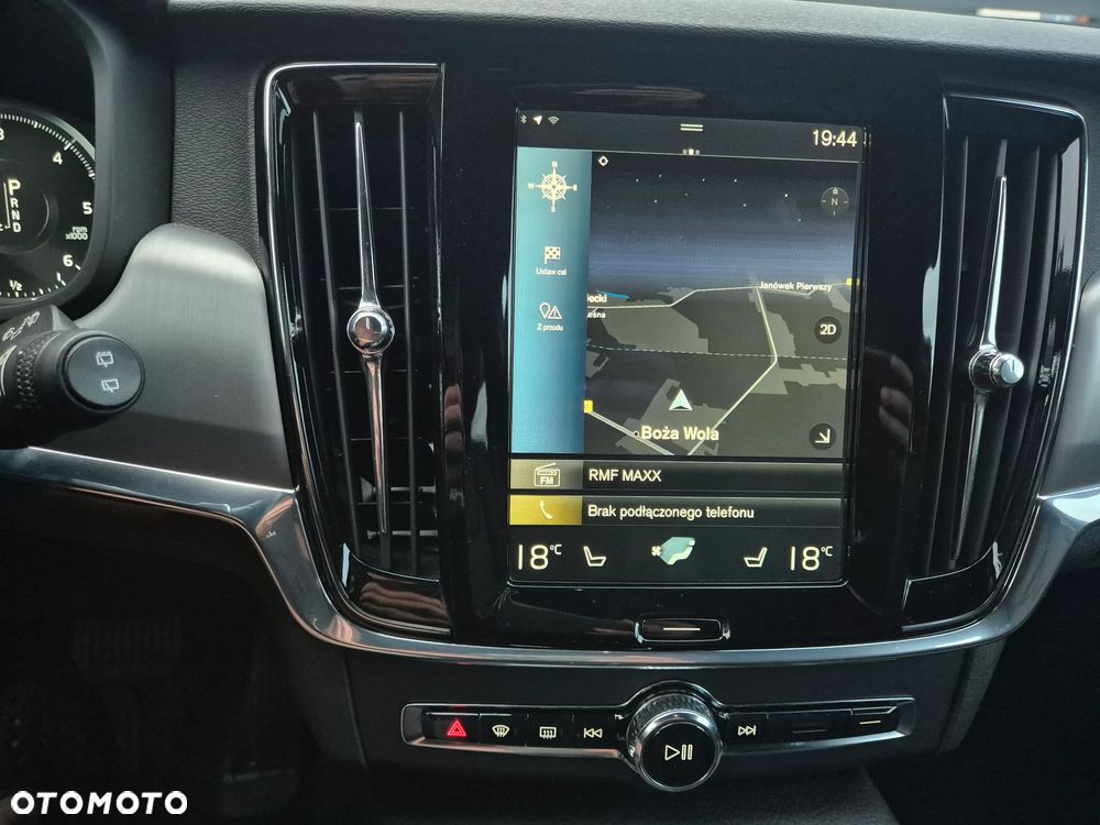 Volvo V90 D4 Geartronic Momentum - 23