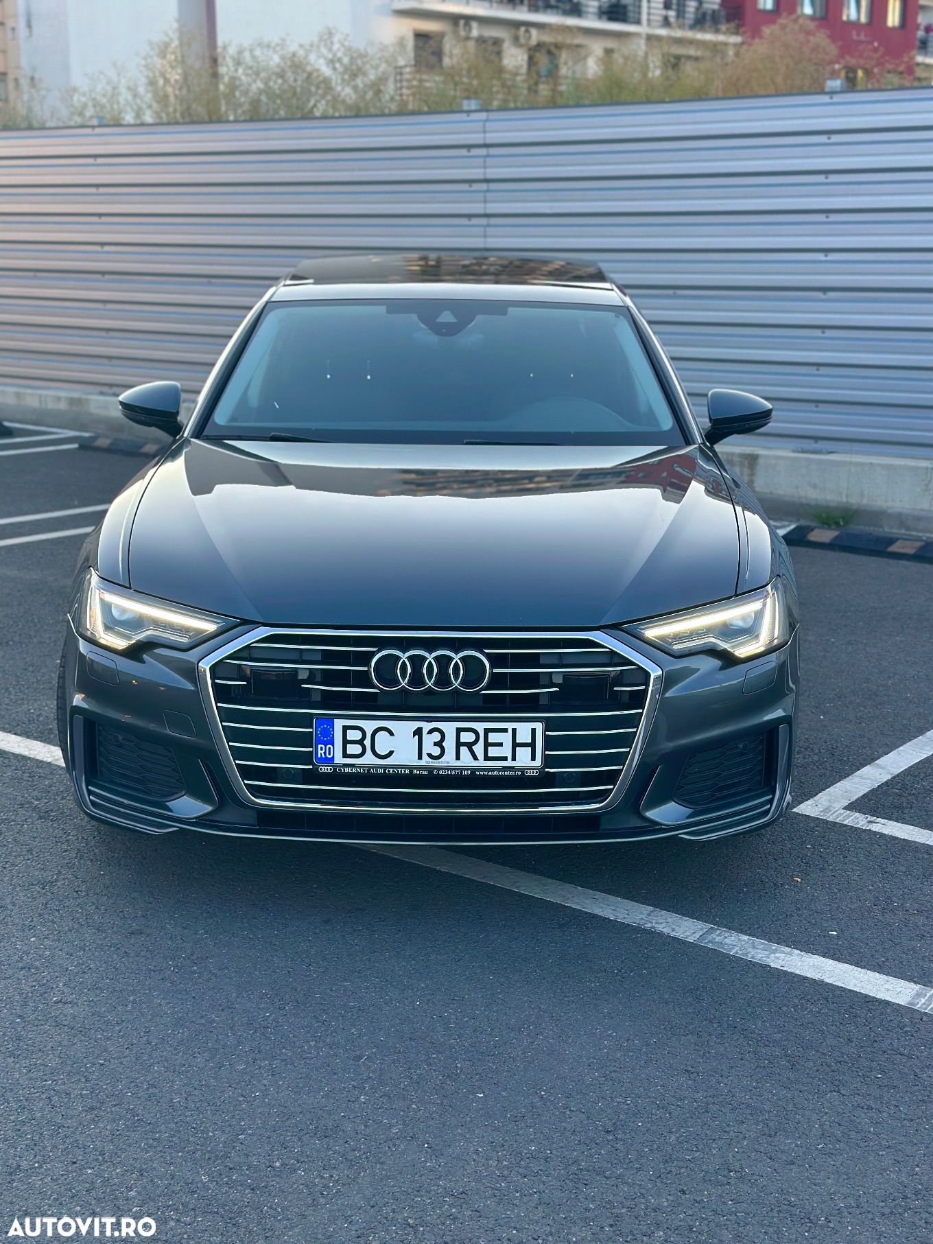 Audi A6 Avant 40 TDI S tronic S line - 1