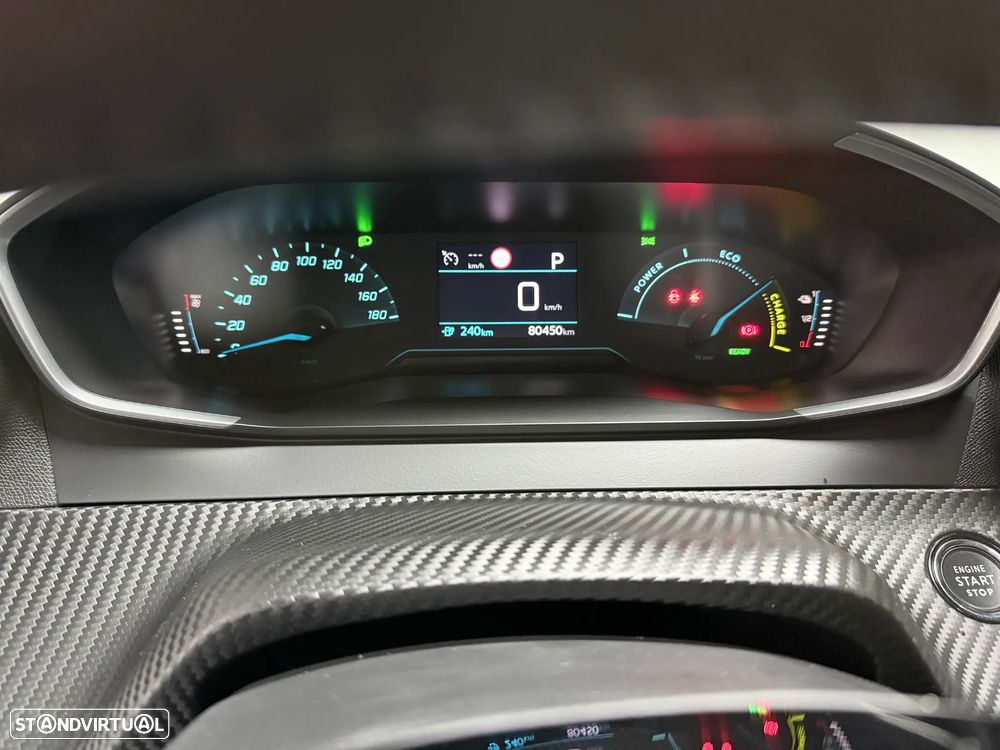 Peugeot e-2008 Allure - 19