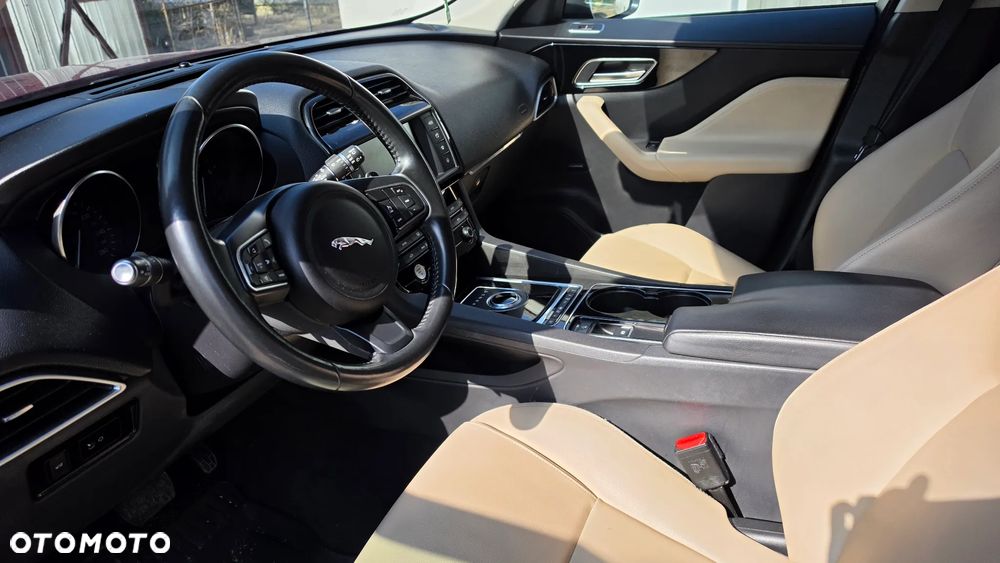 Jaguar F-Pace 35t AWD Prestige - 8