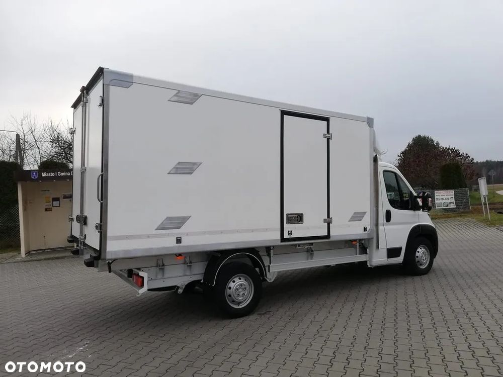 Peugeot Boxer Chlodnia 2.2 HDi 8 Palet Zasilanie Zewnętrzne - 16