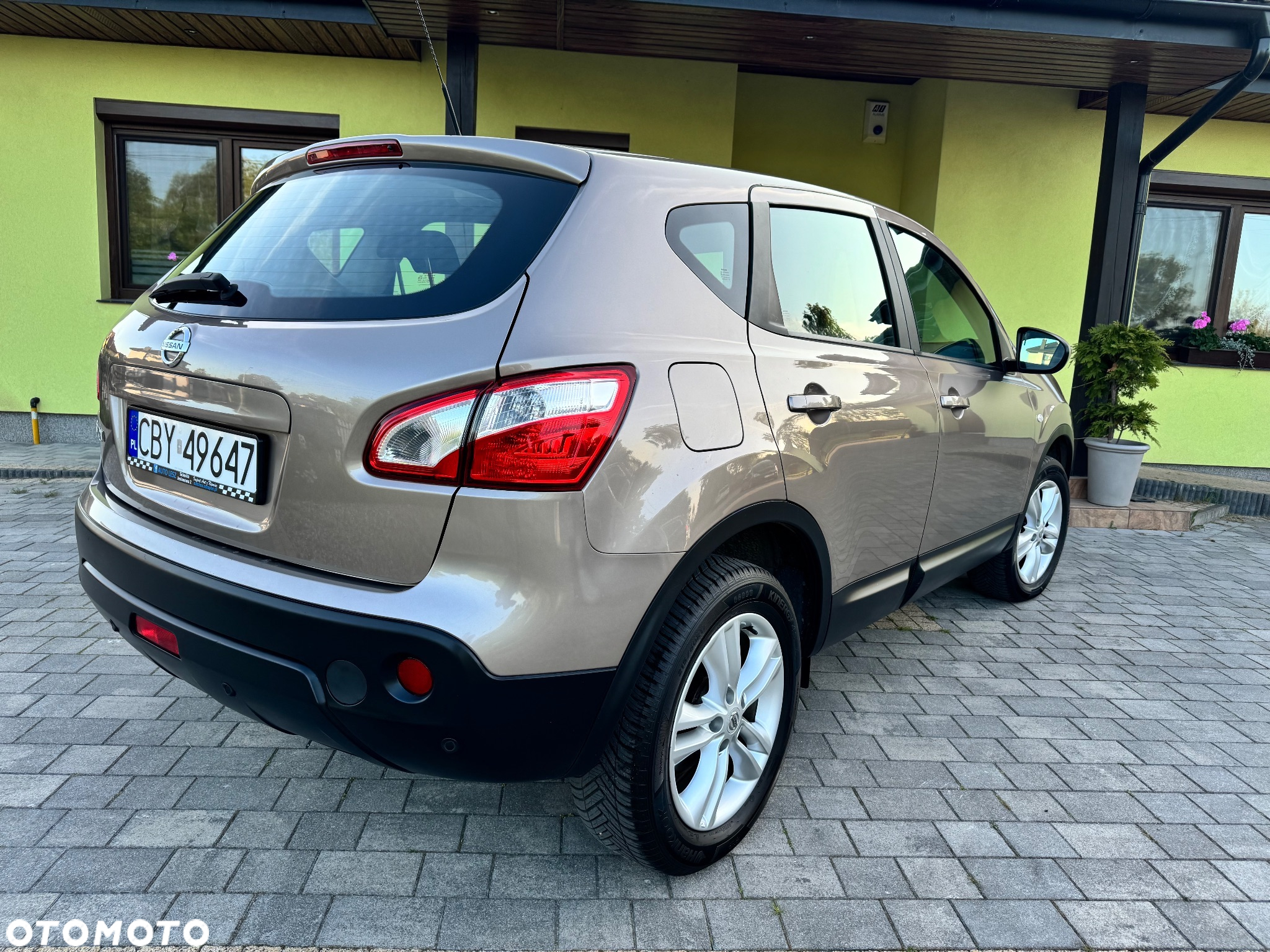 Nissan Qashqai 2.0 4x4 visia - 11