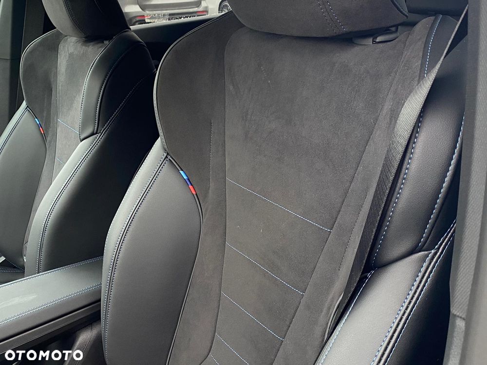 BMW X1 xDrive25e M Sport Edition - 17