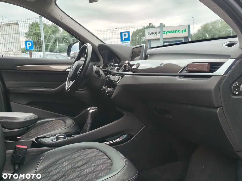 BMW X1 xDrive18d xLine - 15