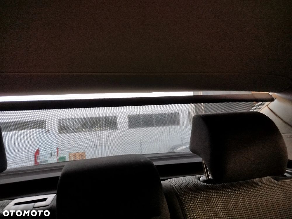 Volkswagen Passat 2.0 TDI Highline - 27