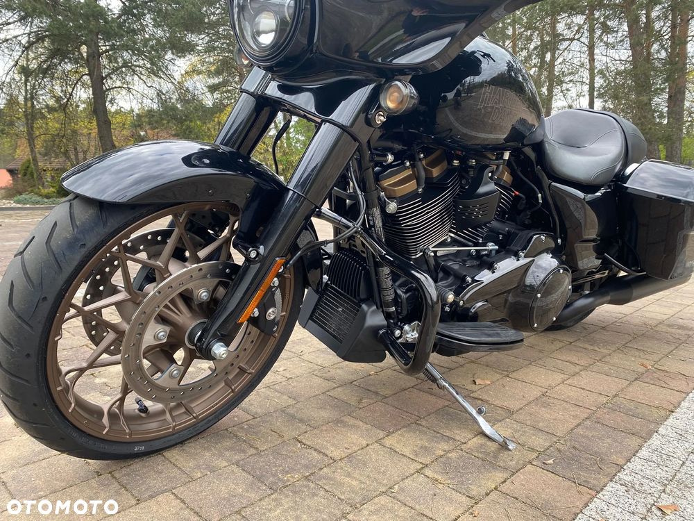 Harley-Davidson Touring Street Glide - 8