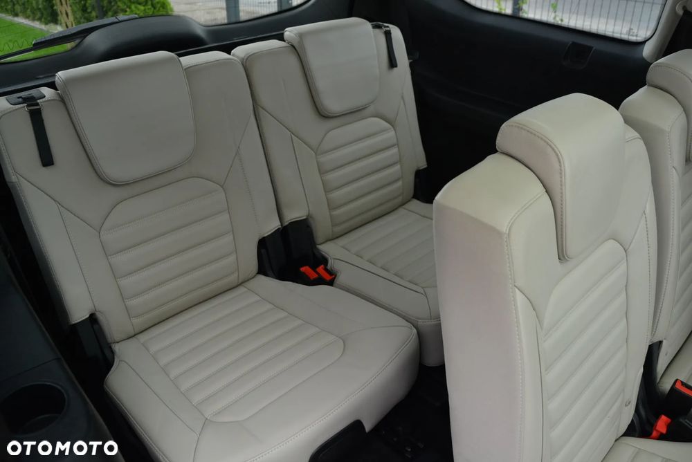 Ford Galaxy - 36