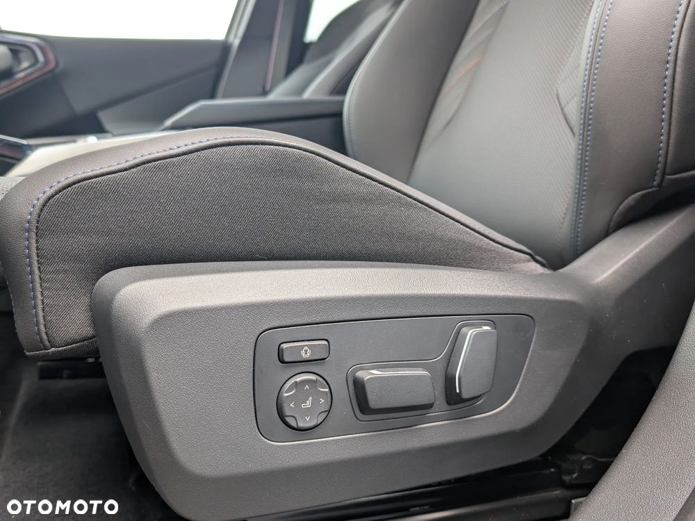BMW X3 xDrive20d mHEV - 16