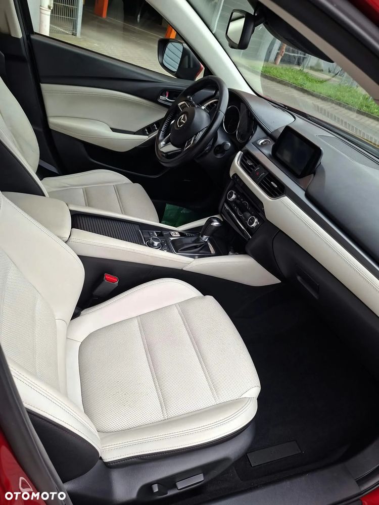 Mazda 6 - 8