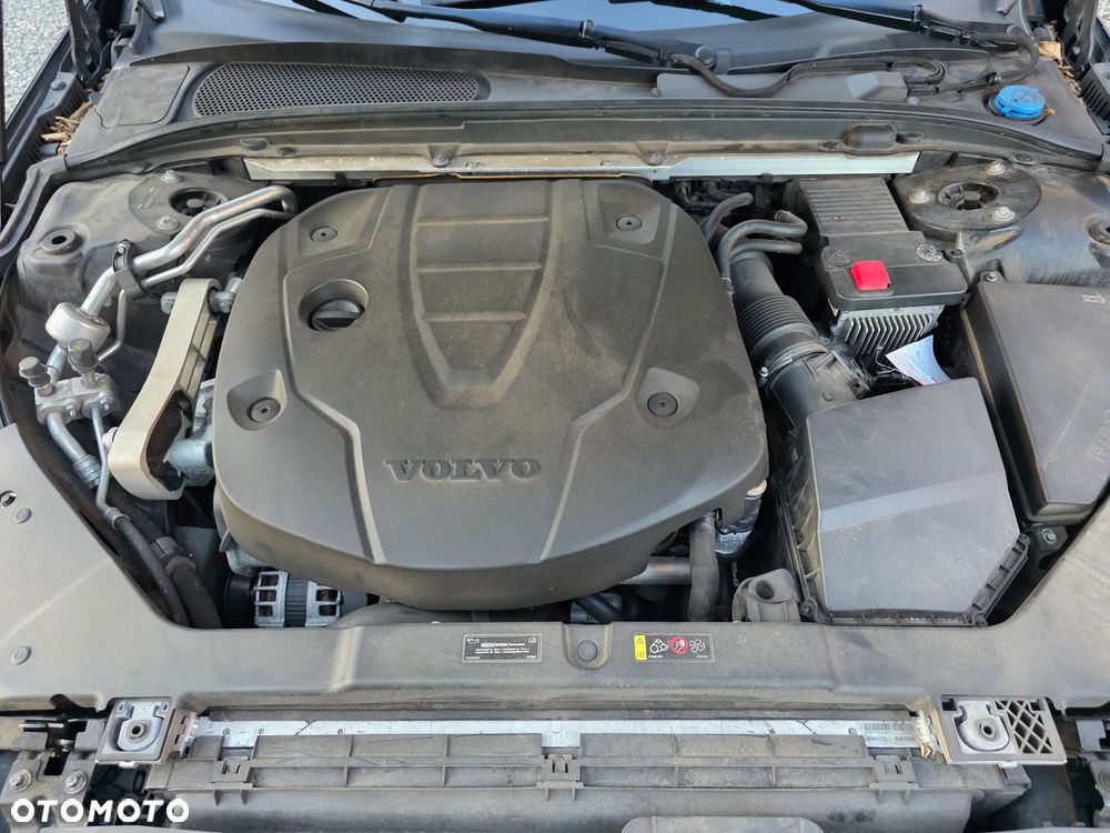 Volvo V60 D4 Momentum - 28