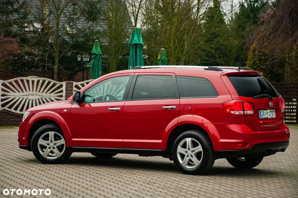 Fiat Freemont 2.0 Multijet 16V DPF Automatik Allrad Black Code - 23