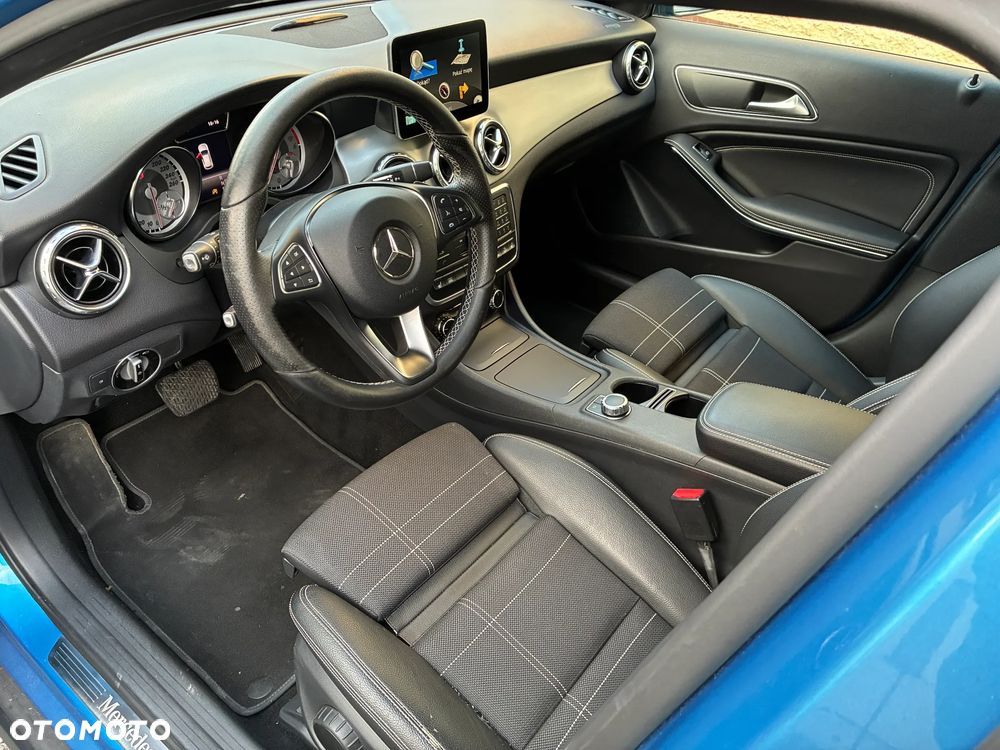 Mercedes-Benz GLA 200 (CDI) d 4Matic 7G-DCT Urban - 24