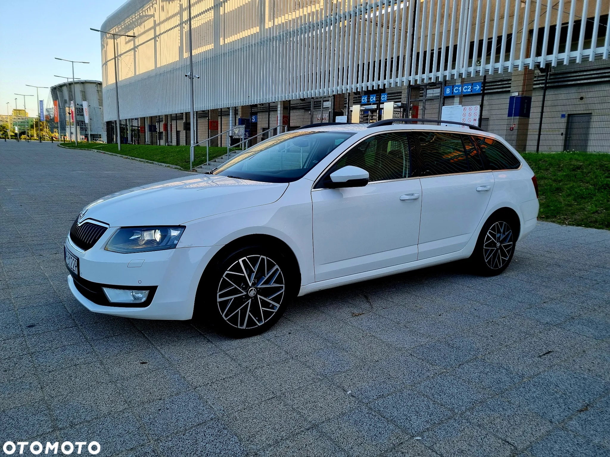 Skoda Octavia Combi 2.0 TDI Style - 4