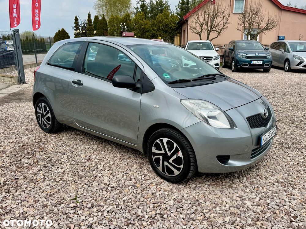 Toyota Yaris - 2