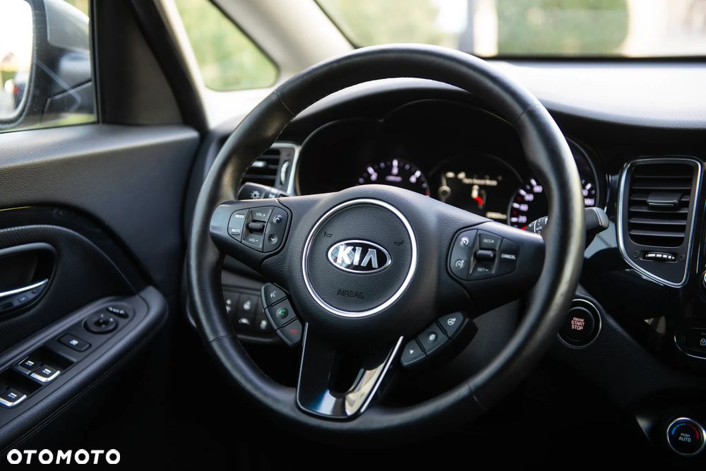 Kia Carens 1.7 CRDi Vision - 27
