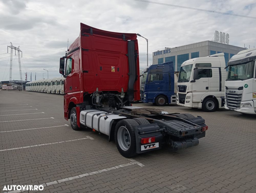 Mercedes-Benz ACTROS - 7