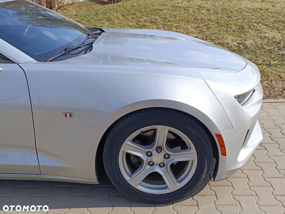 Chevrolet Camaro 2.0 - 10