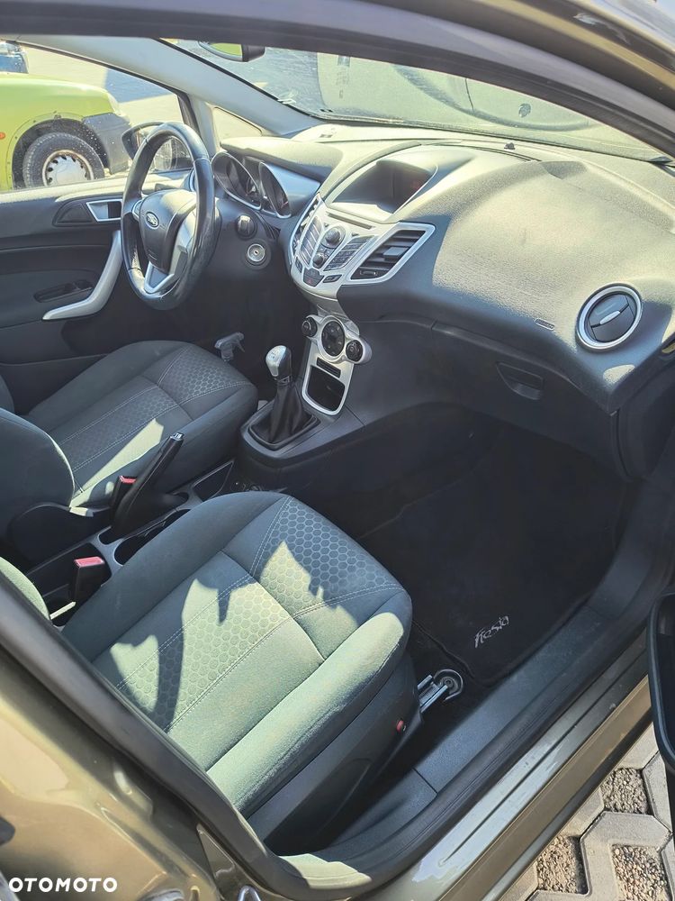 Ford Fiesta 1.6 Titanium - 5