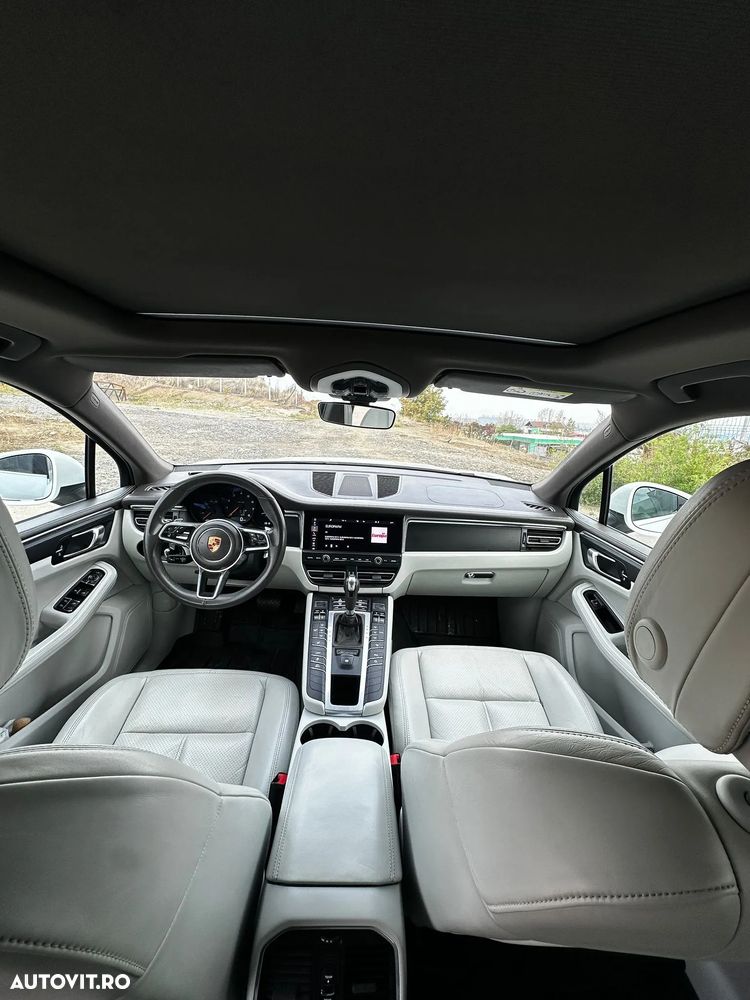Porsche Macan Standard - 16