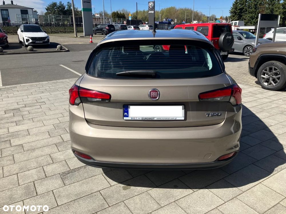 Fiat Tipo 1.4 16v Easy - 9