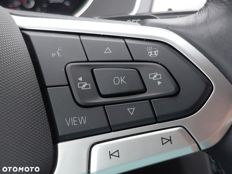 Volkswagen Passat - 26