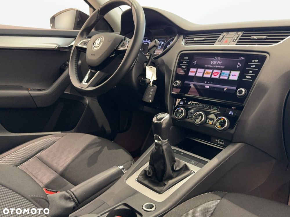 Skoda Octavia 1.6 TDI SCR Ambition - 23