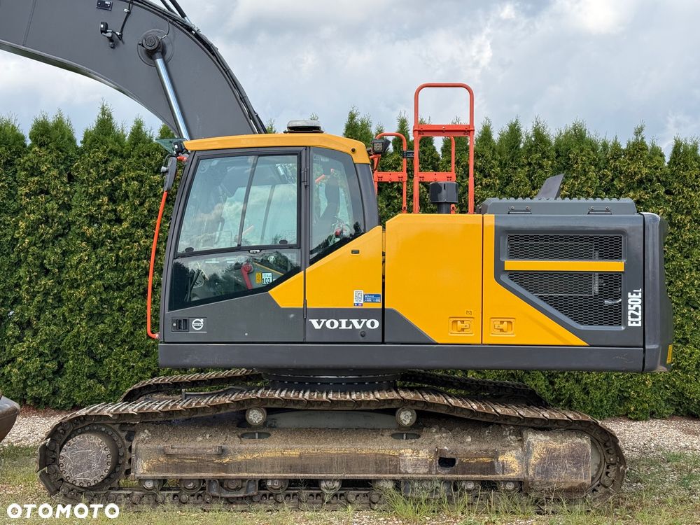 Volvo EC 250 EL - 6