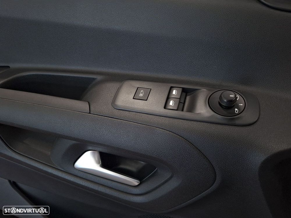 Peugeot e-Partner E-Partner Longa Elétrico 136 cv - Bateria 50 kWh - 19