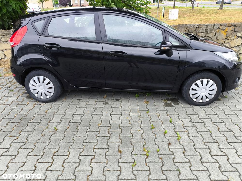 Ford Fiesta 1.25 Champions Edition - 8
