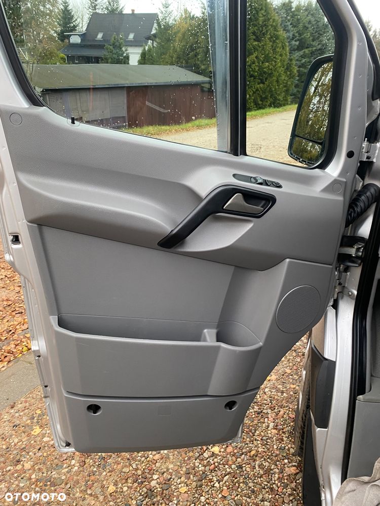 Mercedes-Benz Sprinter 319 - 13