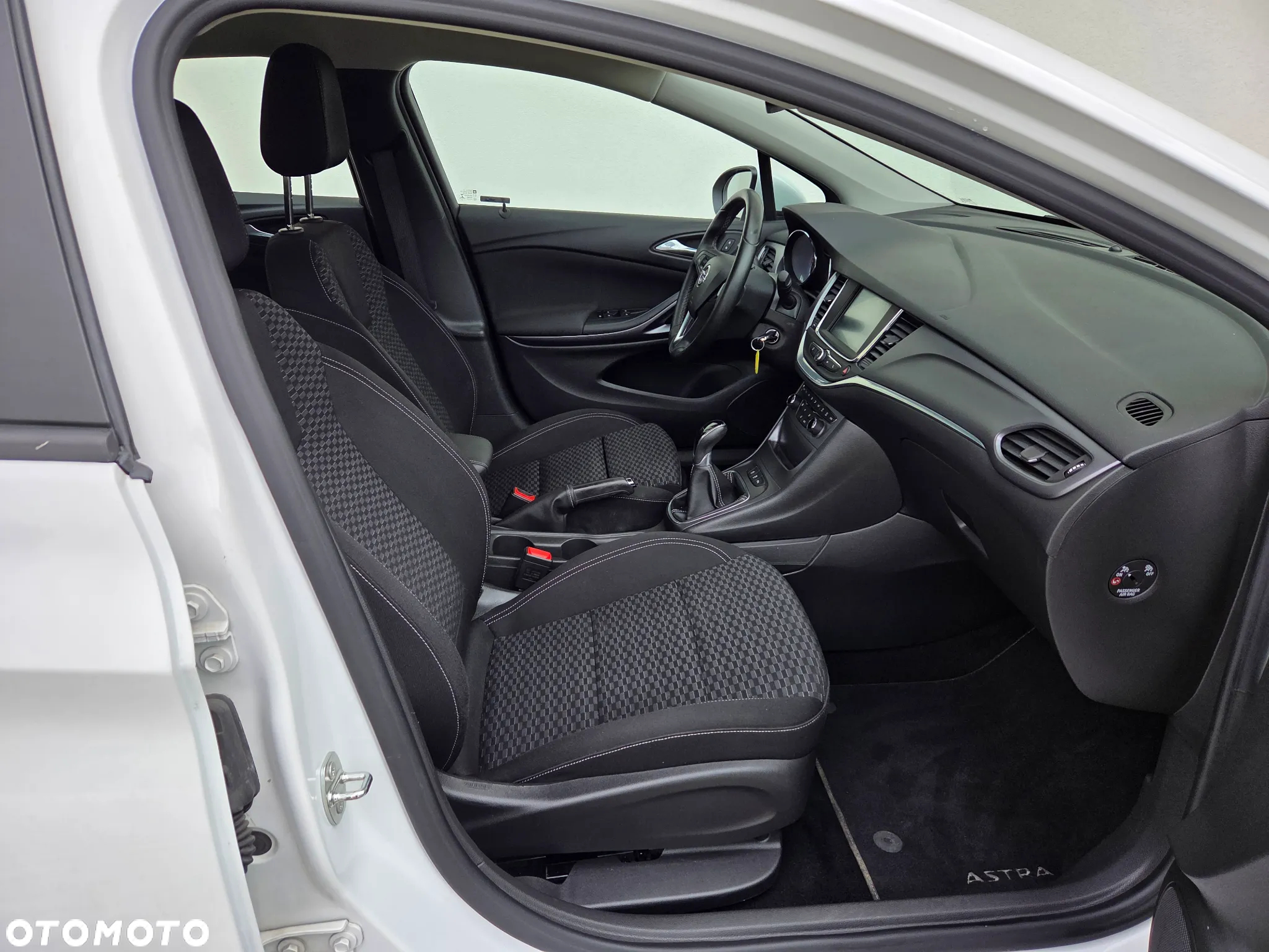 Opel Astra - 11