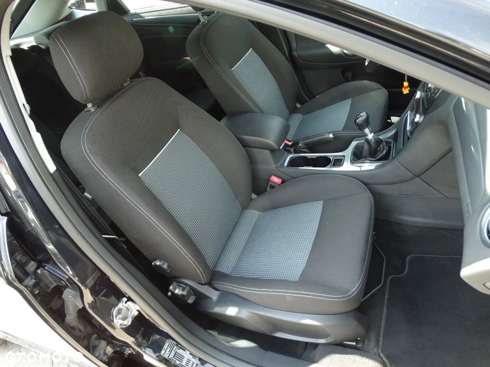 Ford Mondeo 1.6 T Gold X Plus - 22