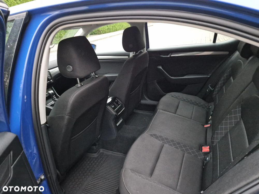 Skoda Superb 1.5 TSI ACT Active DSG - 10