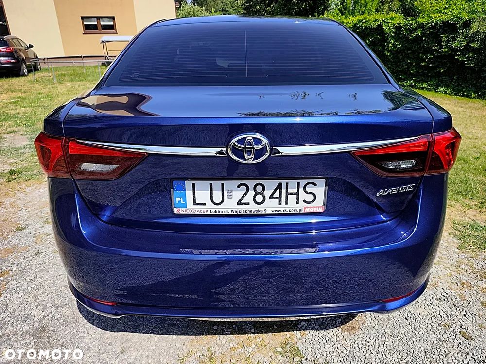 Toyota Avensis 1.8 Edition-S - 4