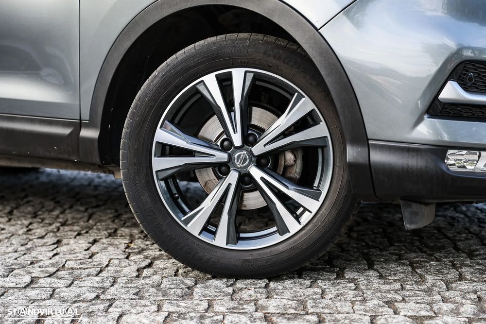 Nissan Qashqai 1.2 DIG-T N-Connecta - 2