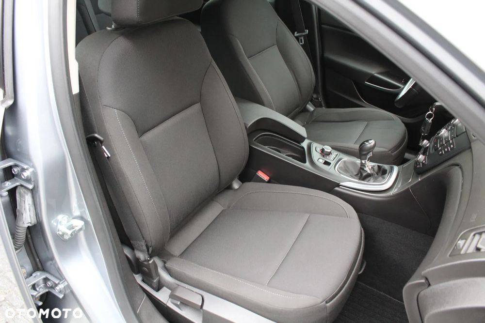 Opel Insignia 2.0 Turbo Edition - 17