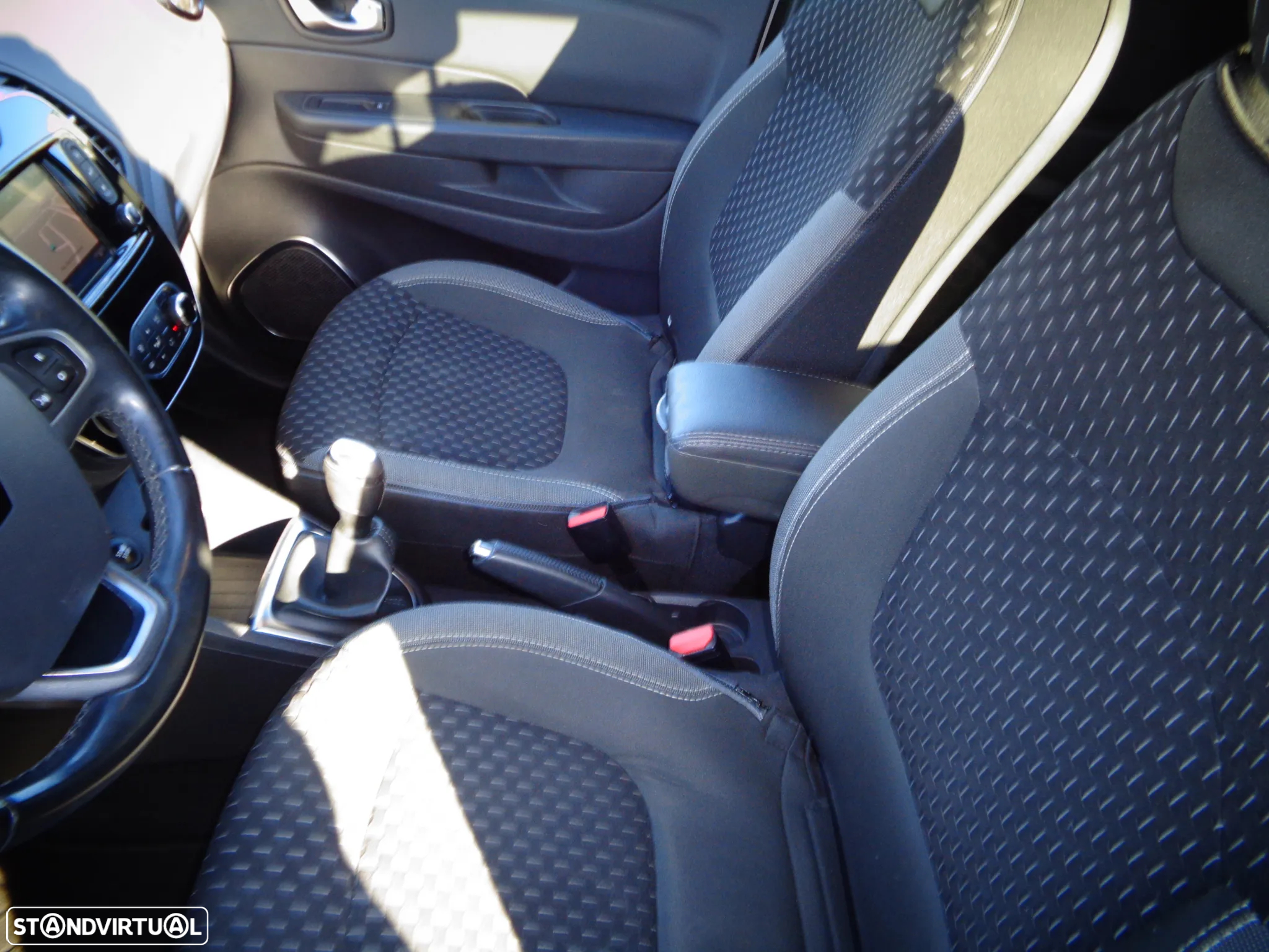 Renault Captur 0.9 TCE Exclusive - 13