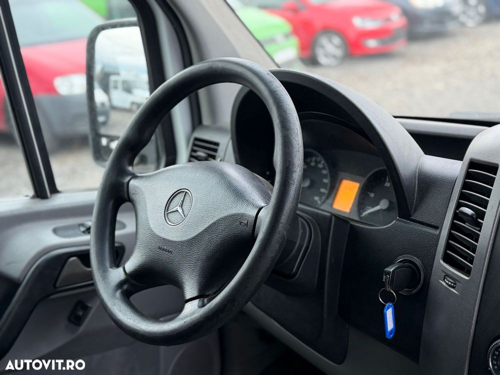 Mercedes-Benz SPRINTER - 8